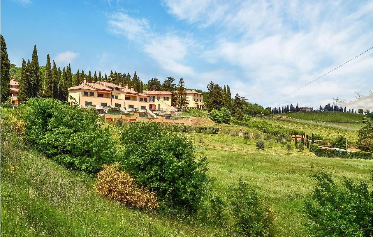 Cozy Apartment In Bucine With Kitchen Italië